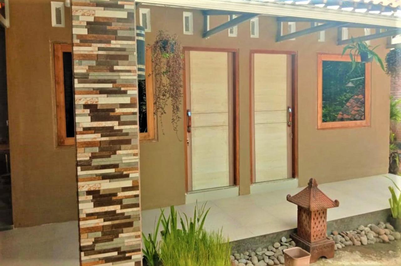 Penginapan Rudi Syariah Bantul Exterior foto